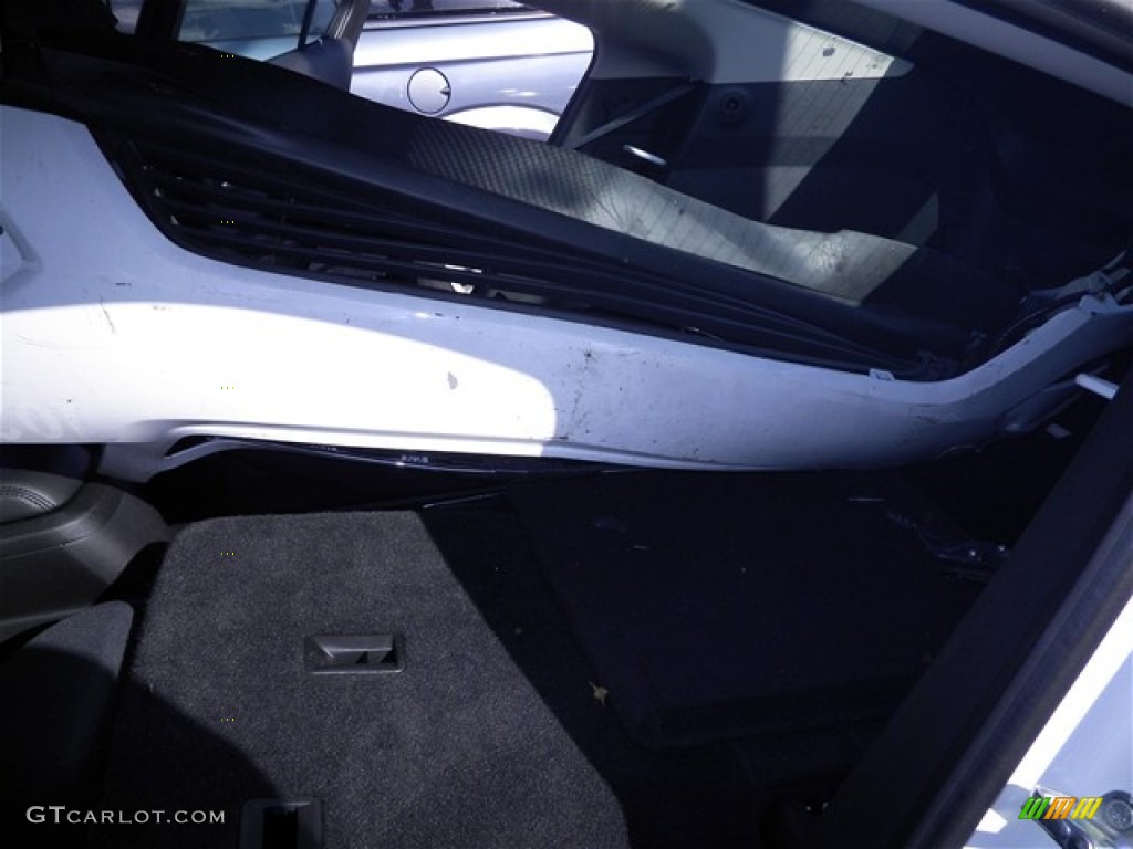 2012 Volt Hatchback - Summit White / Jet Black/Ceramic White Accents photo #14