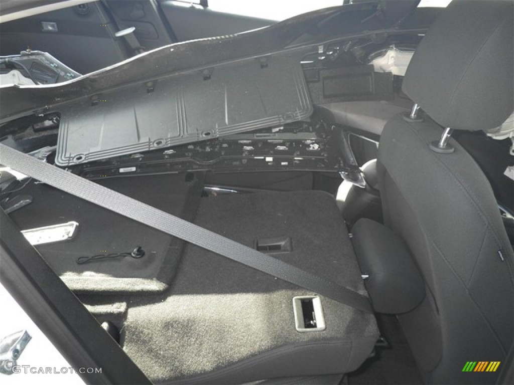 2012 Volt Hatchback - Summit White / Jet Black/Ceramic White Accents photo #15