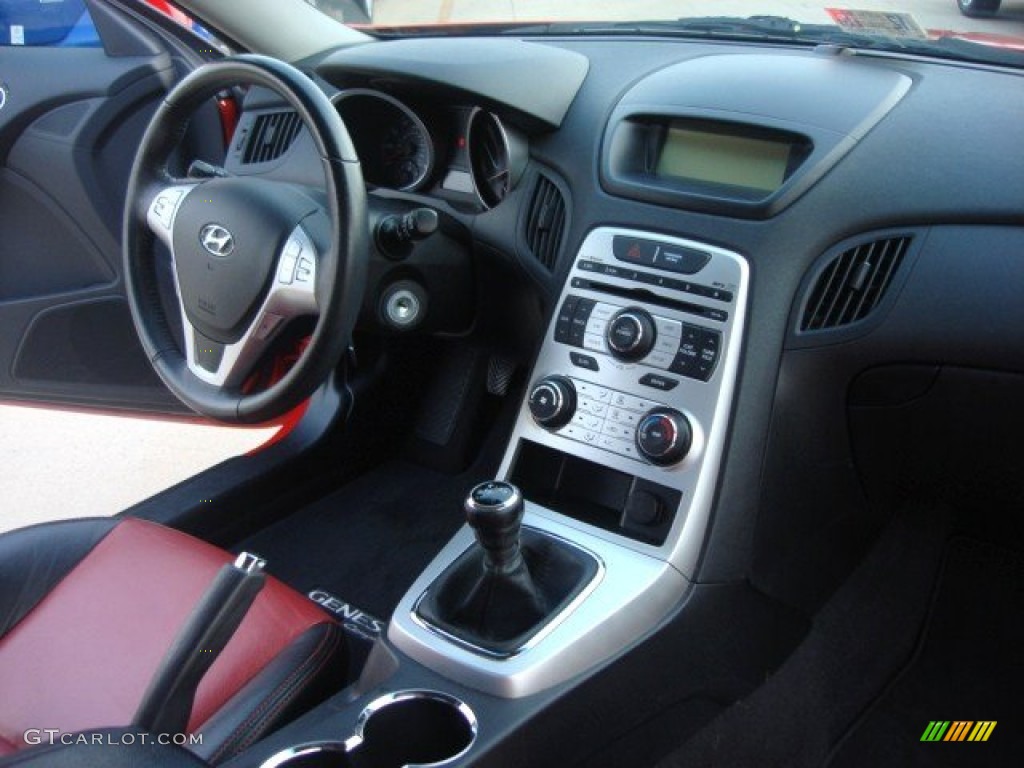 2010 Hyundai Genesis Coupe 2.0T Black/Red Dashboard Photo #75135459