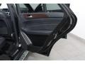 Black - ML 350 4Matic Photo No. 14