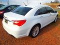 2011 Stone White Chrysler 200 Limited  photo #3