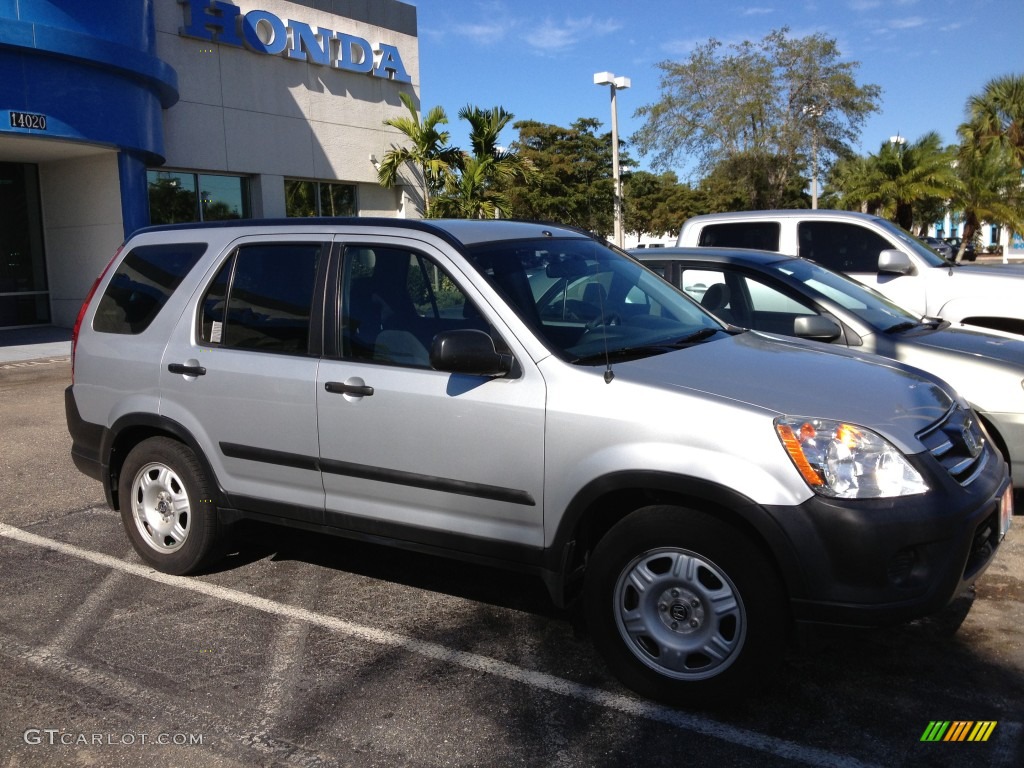 2005 CR-V LX - Satin Silver Metallic / Black photo #1