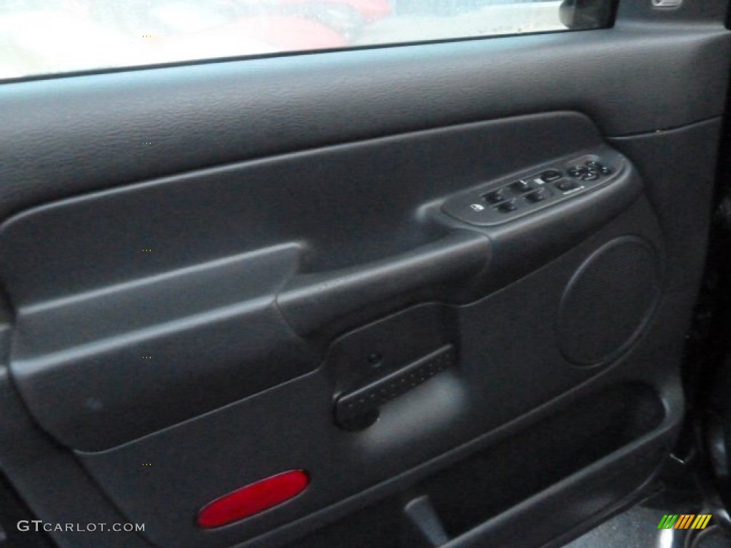 2003 Ram 1500 SLT Quad Cab 4x4 - Black / Dark Slate Gray photo #11