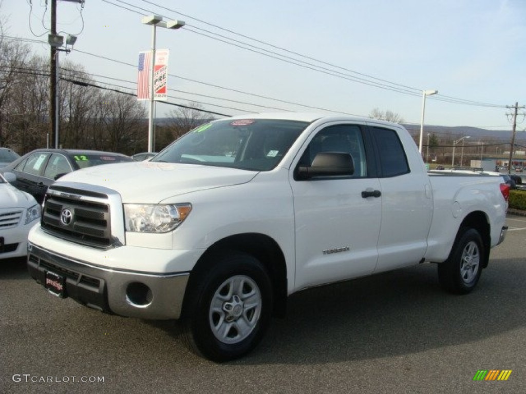 2010 Tundra Double Cab 4x4 - Super White / Graphite Gray photo #3