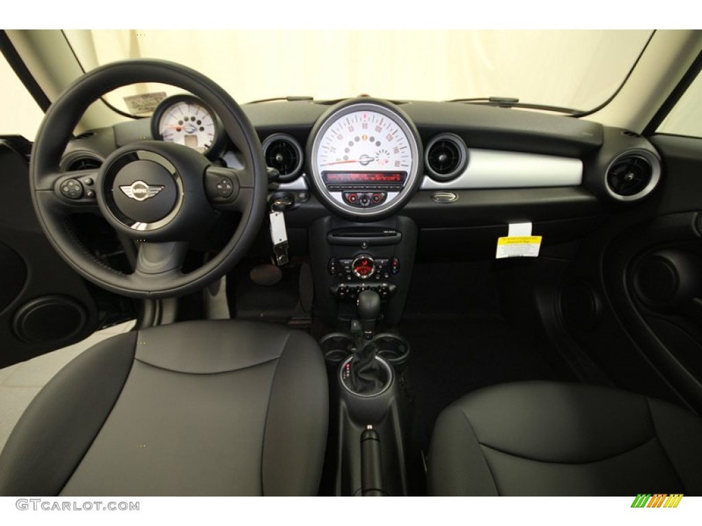 2013 Cooper Hardtop - British Racing Green II Metallic / Carbon Black photo #4