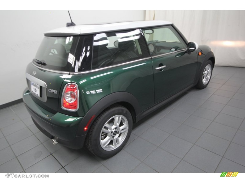 2013 Cooper Hardtop - British Racing Green II Metallic / Carbon Black photo #8