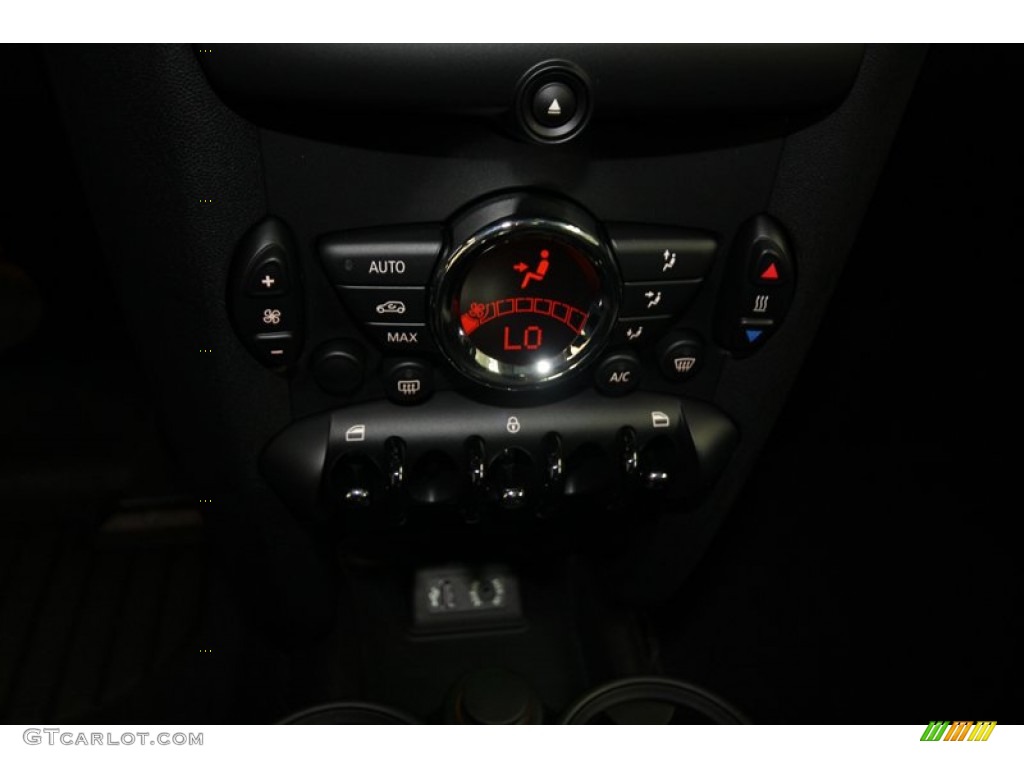 2013 Cooper Hardtop - British Racing Green II Metallic / Carbon Black photo #16