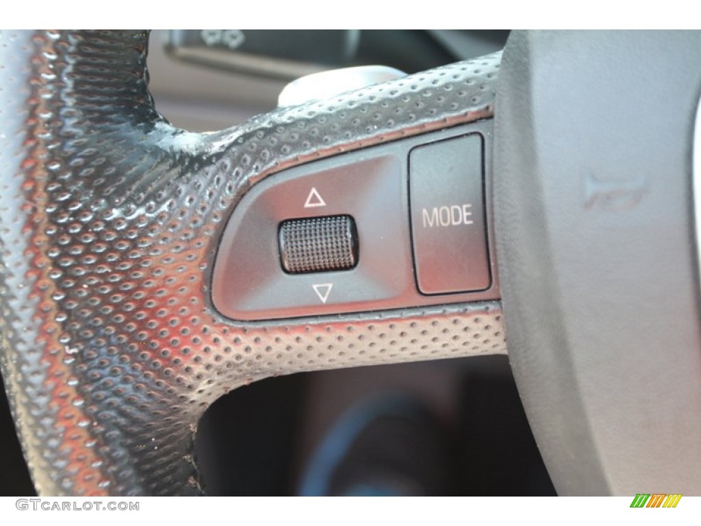 2007 Audi A3 2.0T Controls Photos