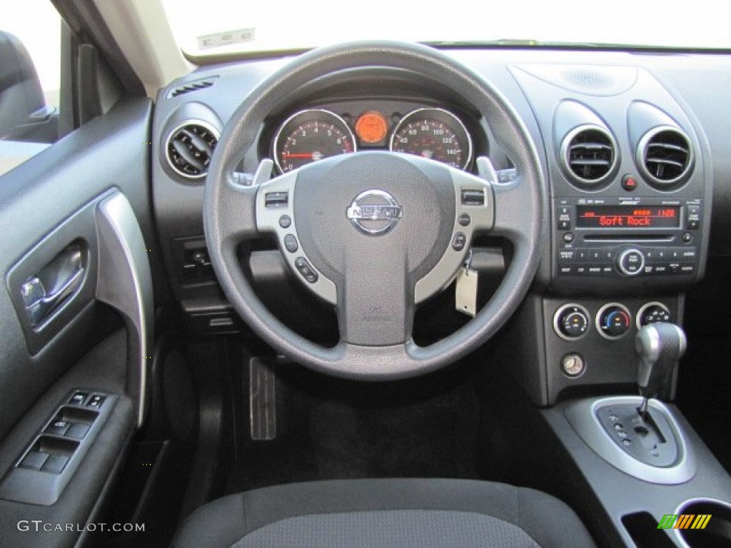2008 Nissan Rogue SL Dashboard Photos
