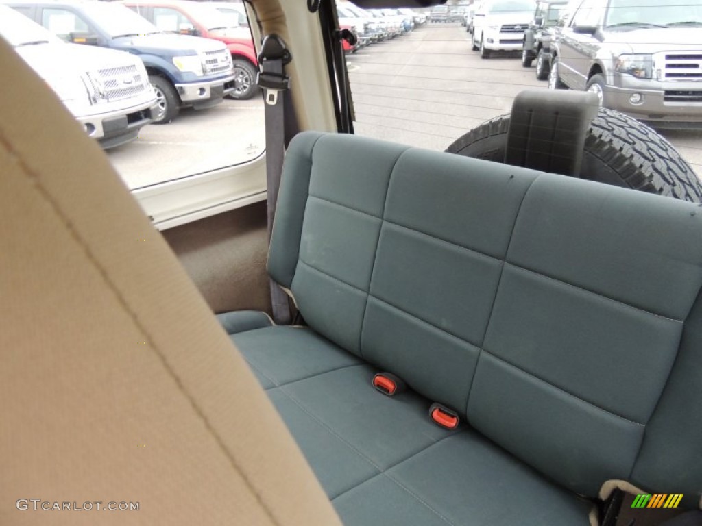 2002 Jeep Wrangler Sahara 4x4 Rear Seat Photo #75159380