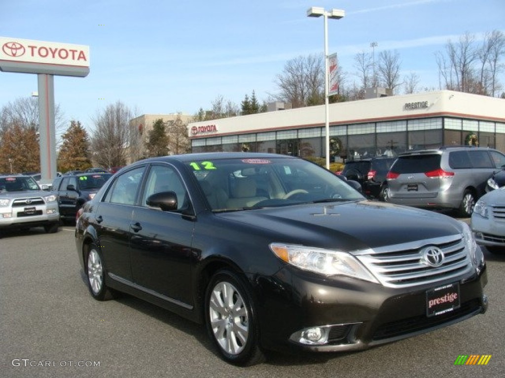 Cocoa Bean Metallic Toyota Avalon