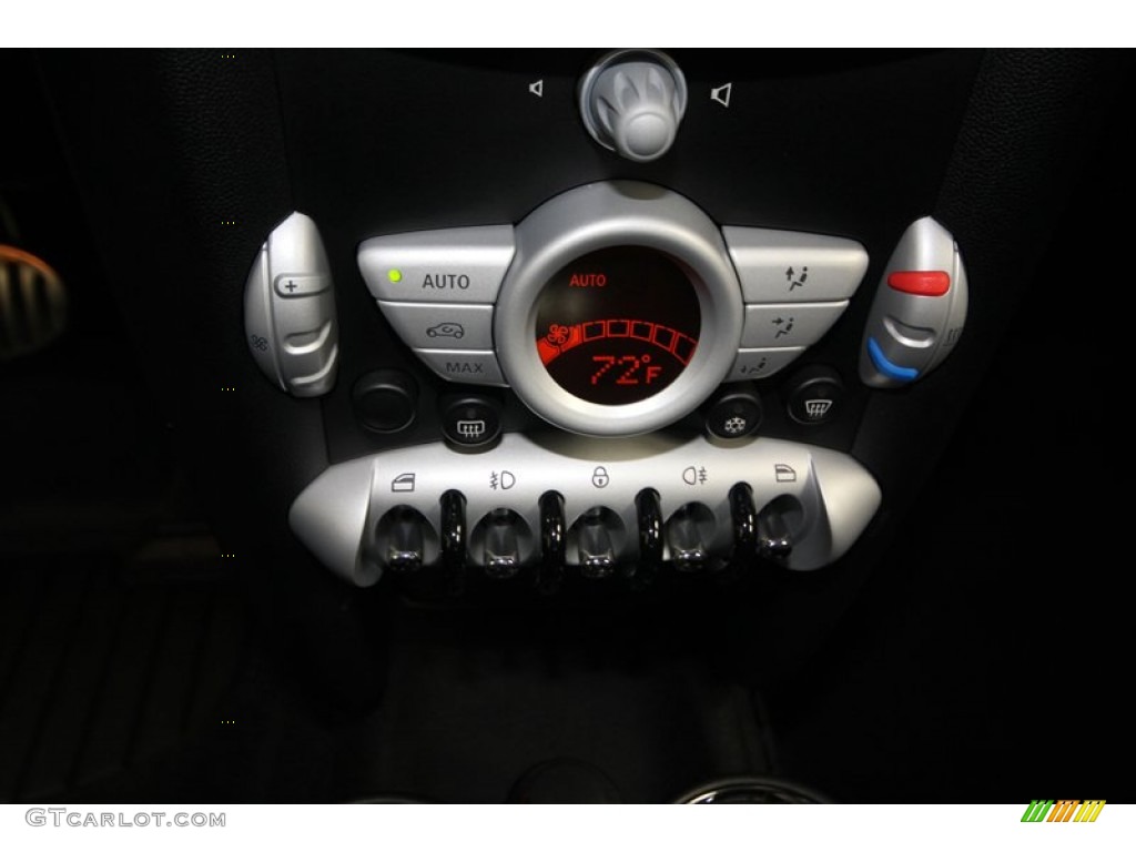 2010 Mini Cooper S Hardtop Controls Photo #75160387