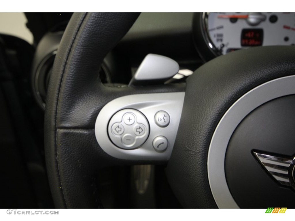 2010 Mini Cooper S Hardtop Controls Photo #75160442
