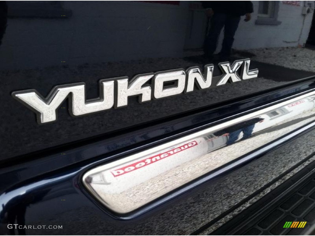 2004 GMC Yukon XL 1500 SLT 4x4 Marks and Logos Photo #75162109