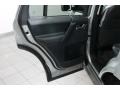 Indus Silver Metallic - LR2 HSE Photo No. 15