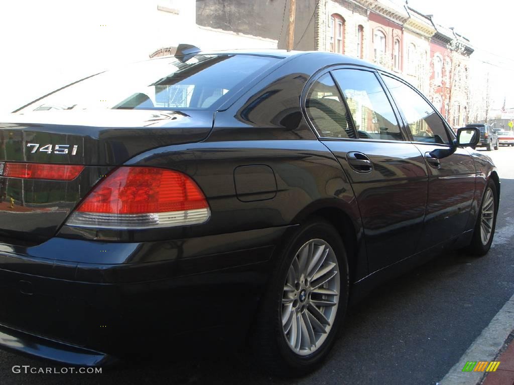 2004 7 Series 745i Sedan - Jet Black / Black/Creme Beige photo #3