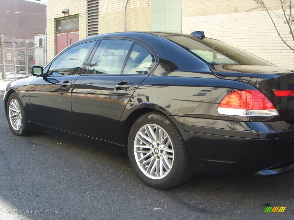 2004 7 Series 745i Sedan - Jet Black / Black/Creme Beige photo #4