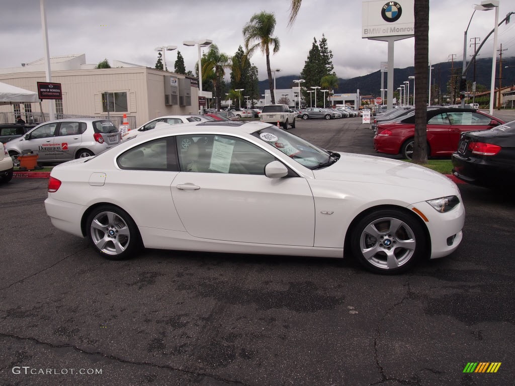 2010 3 Series 328i Coupe - Alpine White / Beige photo #3