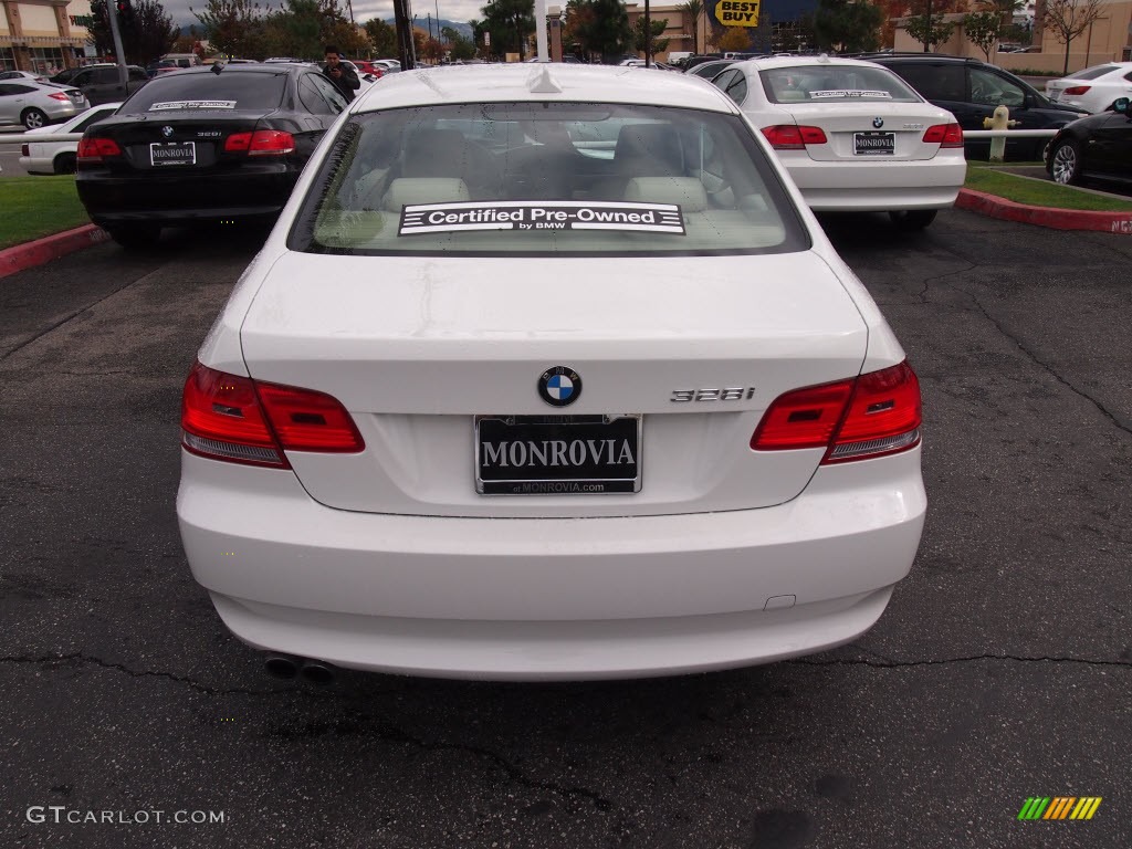 2010 3 Series 328i Coupe - Alpine White / Beige photo #9