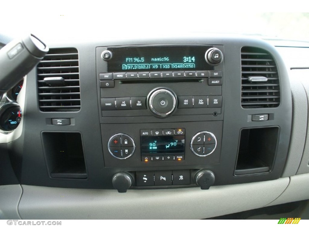 2010 Sierra 1500 SLE Crew Cab - Pure Silver Metallic / Ebony photo #16
