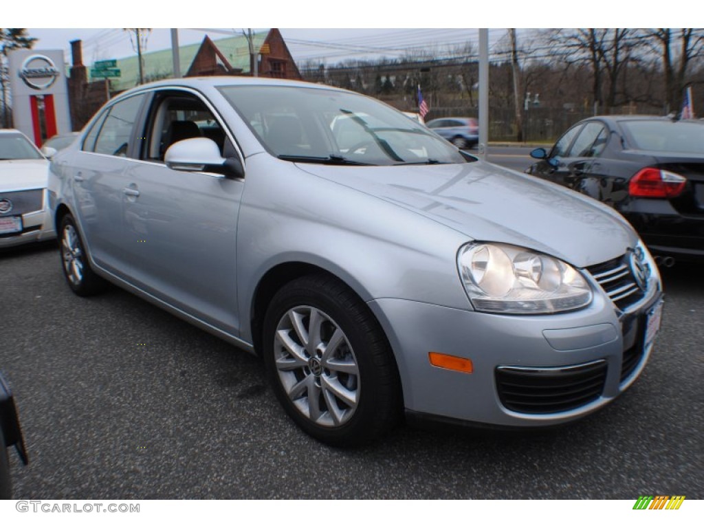 2010 Jetta SE Sedan - Reflex Silver Metallic / Titan Black photo #5