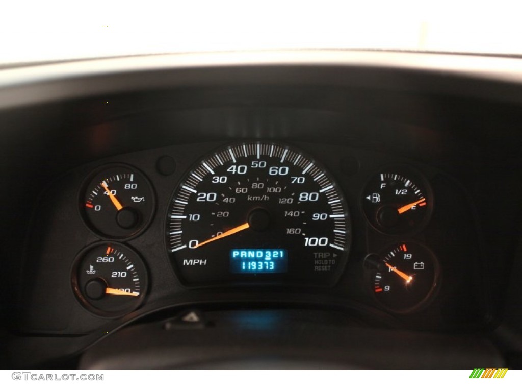 2005 Chevrolet Express 2500 Cargo Van Gauges Photo #75171875