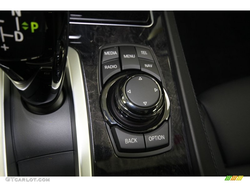 2013 BMW 7 Series 750i Sedan Controls Photo #75172136