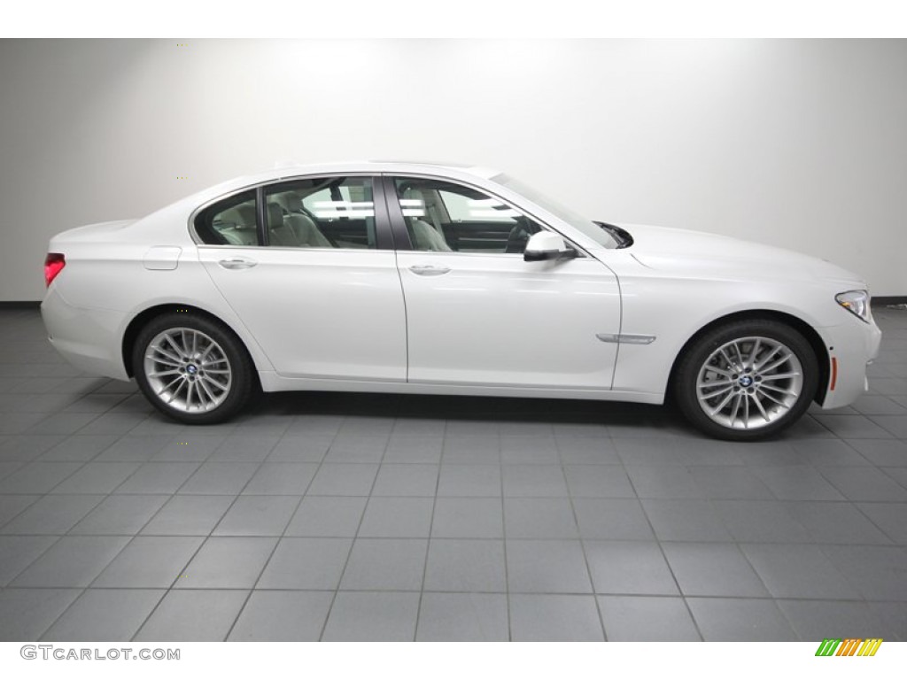 Mineral White Metallic 2013 BMW 7 Series 750i Sedan Exterior Photo #75172430