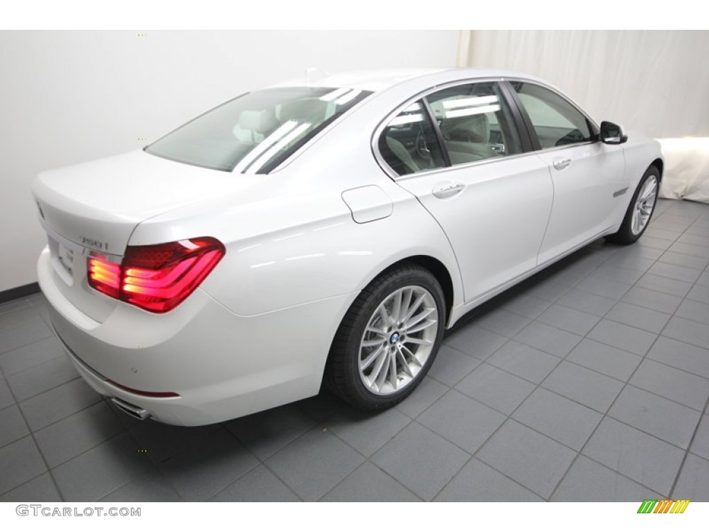 Mineral White Metallic 2013 BMW 7 Series 750i Sedan Exterior Photo #75172527