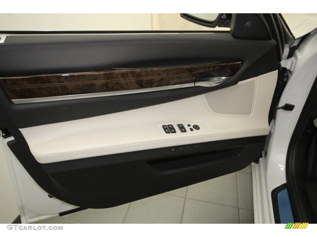 2013 BMW 7 Series 750i Sedan Ivory White/Black Door Panel Photo #75172608