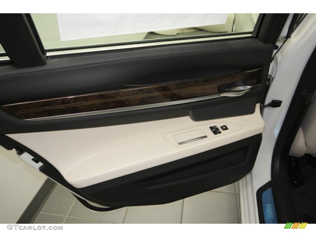 2013 BMW 7 Series 750i Sedan Ivory White/Black Door Panel Photo #75172808