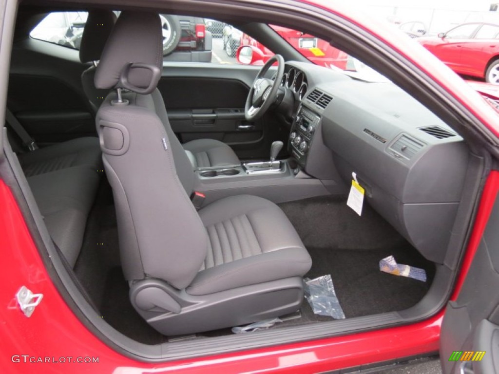 2013 Challenger SXT - Redline 3-Coat Pearl / Dark Slate Gray photo #9