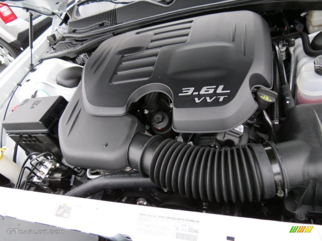 2013 Challenger SXT - Bright White / Dark Slate Gray photo #9