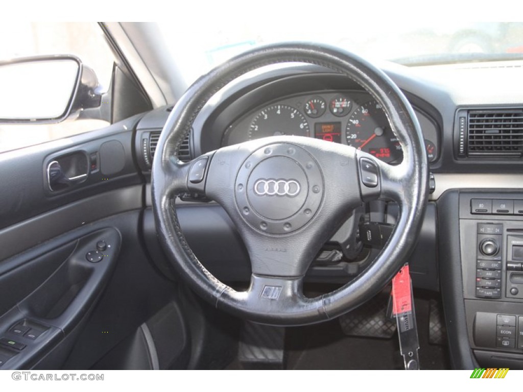 2001 Audi A4 1.8T quattro Sedan Steering Wheel Photos
