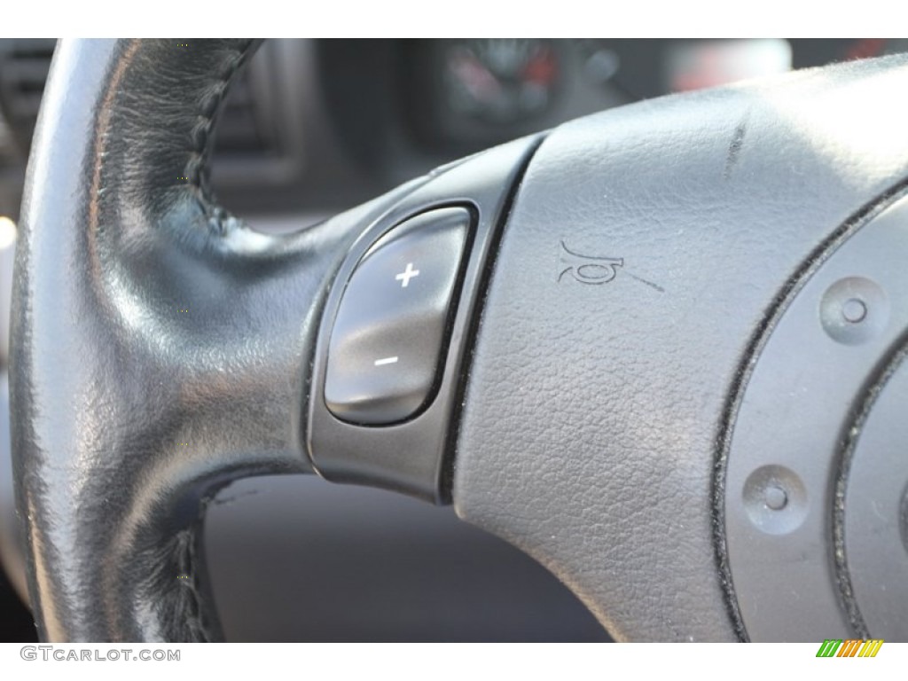 2001 Audi A4 1.8T quattro Sedan Controls Photos