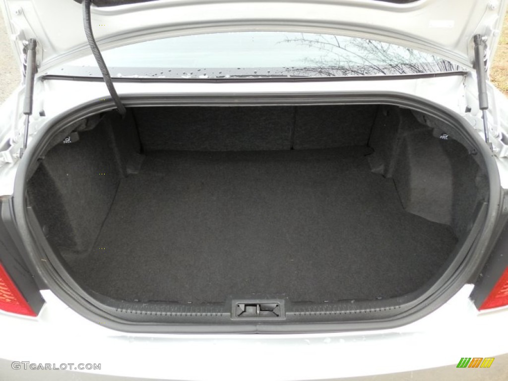2011 Ford Fusion SEL V6 Trunk Photos