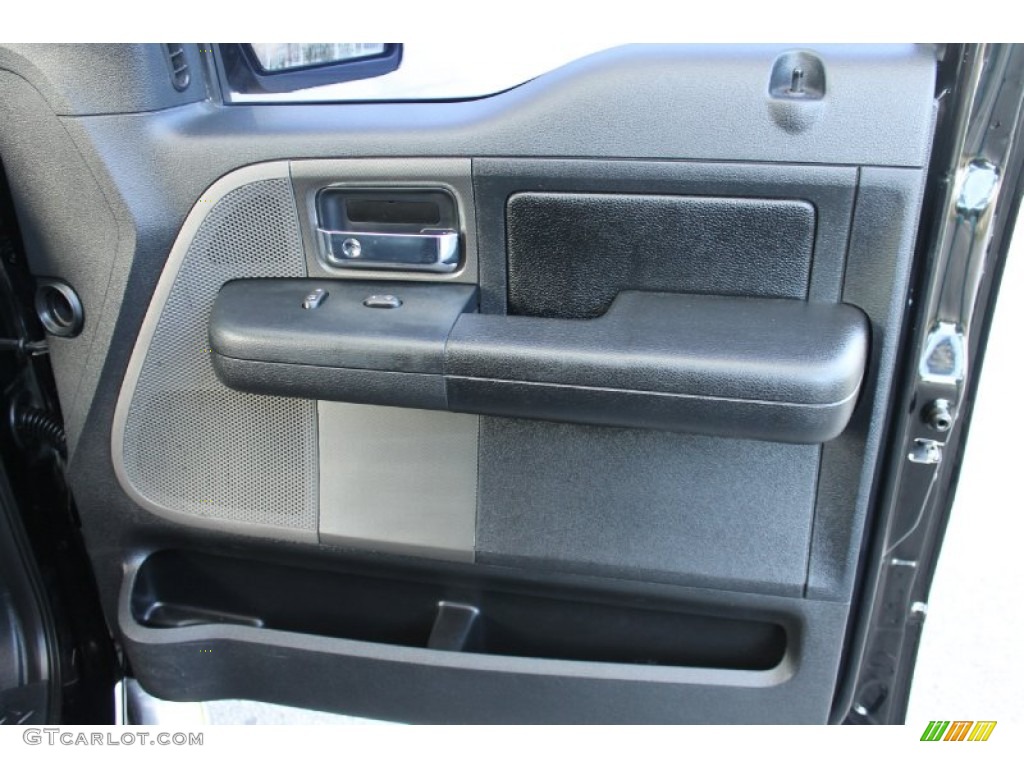 2006 Ford F150 FX4 SuperCrew 4x4 Door Panel Photos