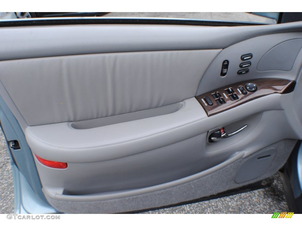 2004 Park Avenue  - Silver Blue Ice Metallic / Medium Gray photo #10