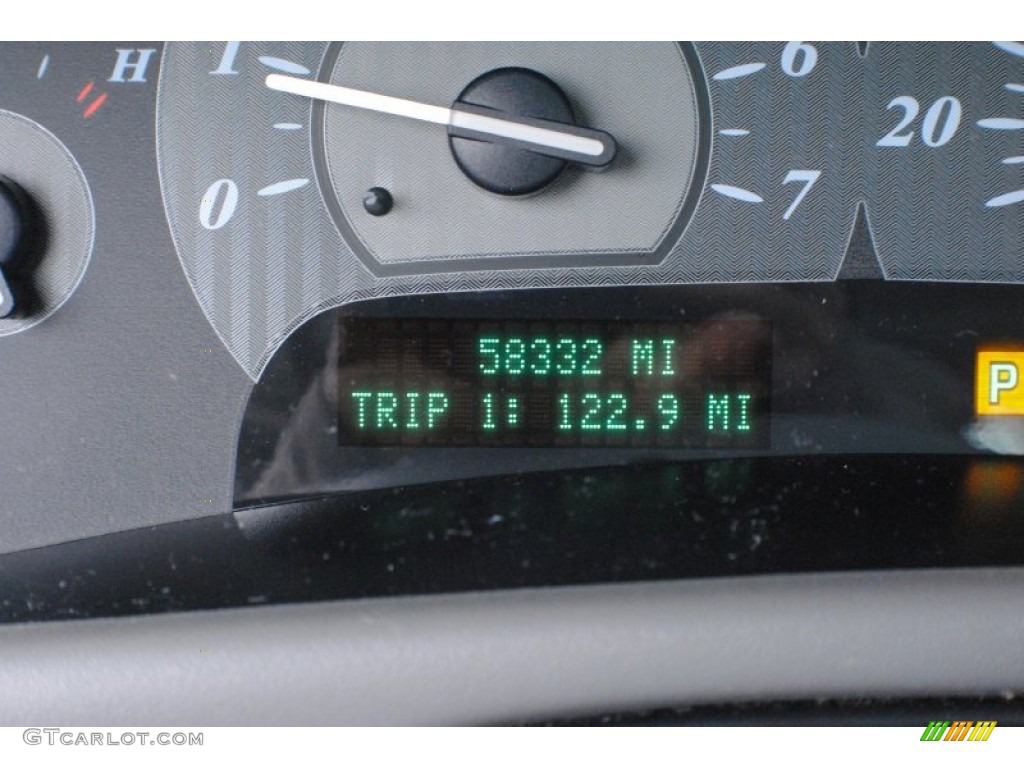 2004 Park Avenue  - Silver Blue Ice Metallic / Medium Gray photo #14