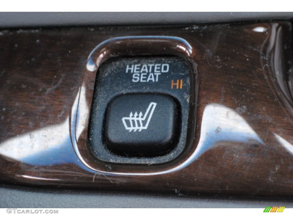 2004 Park Avenue  - Silver Blue Ice Metallic / Medium Gray photo #15