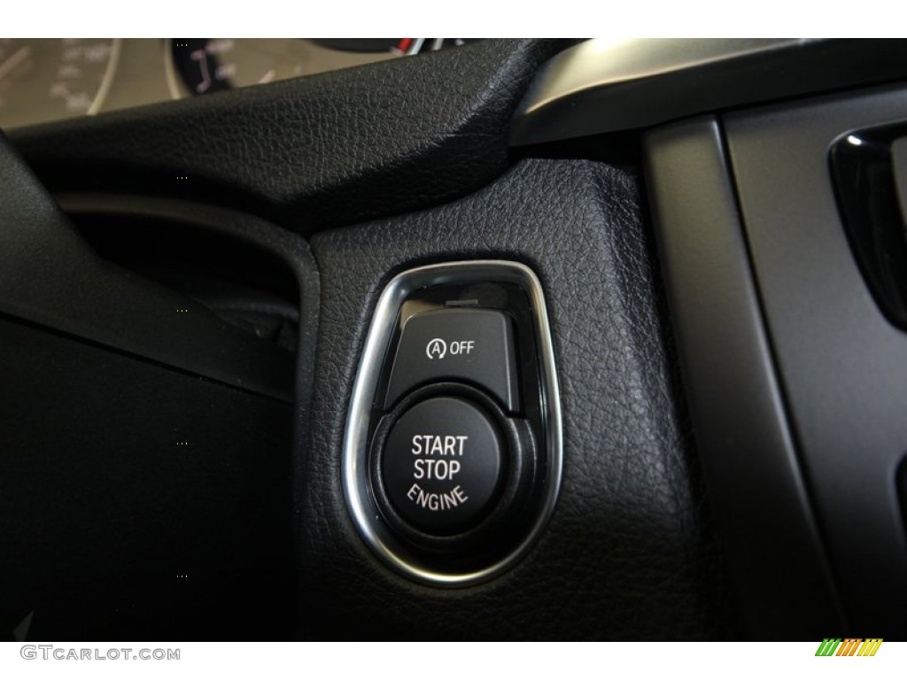 2013 3 Series 328i Sedan - Glacier Silver Metallic / Black photo #20