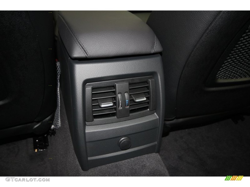 2013 3 Series 328i Sedan - Glacier Silver Metallic / Black photo #26