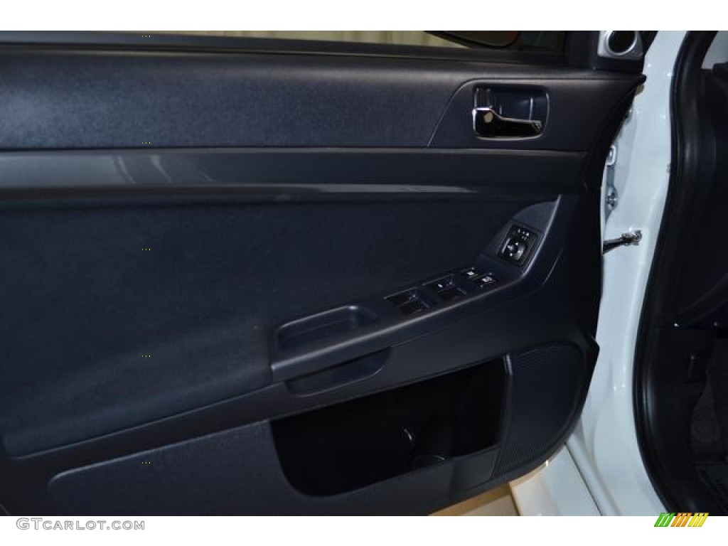 2011 Lancer Evolution GSR - Wicked White / Black photo #32