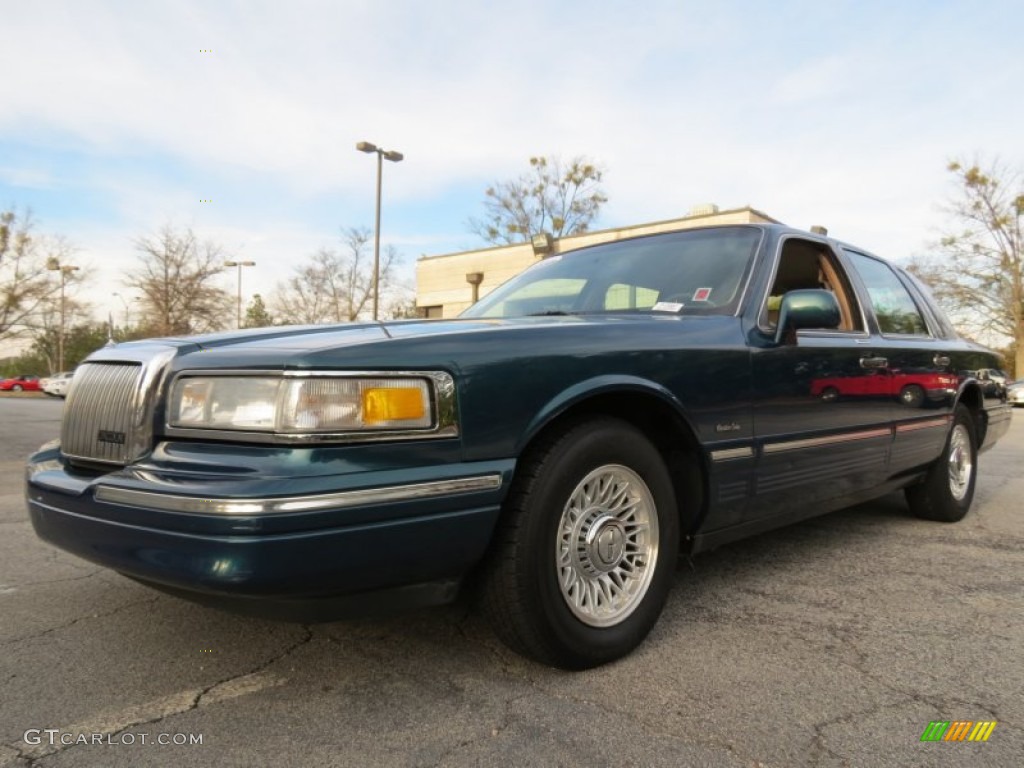 Deep Evergreen Pearl Metallic Lincoln Town Car