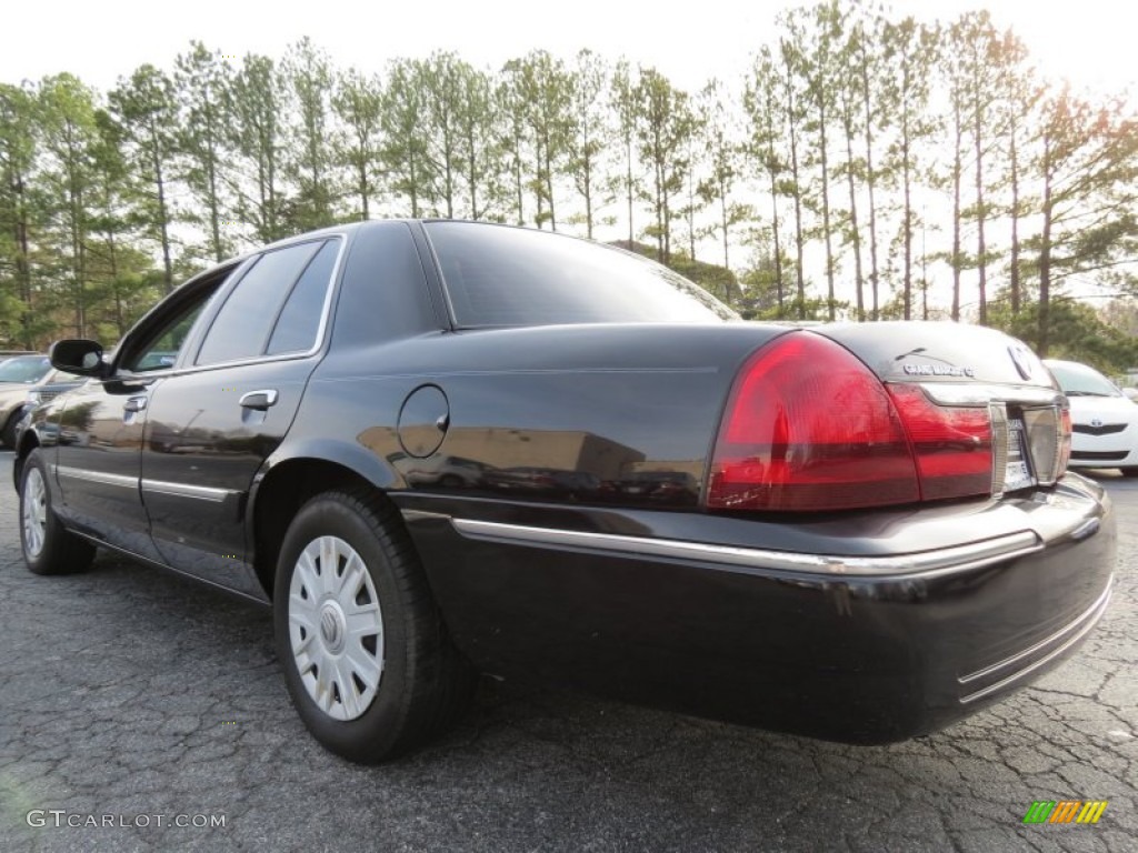 2004 Grand Marquis GS - Black Clearcoat / Medium Parchment photo #2
