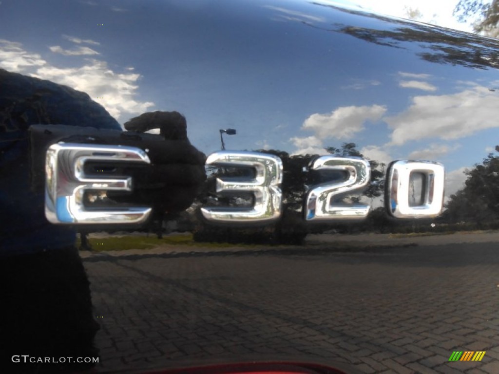 1999 Mercedes-Benz E 320 Sedan Marks and Logos Photos