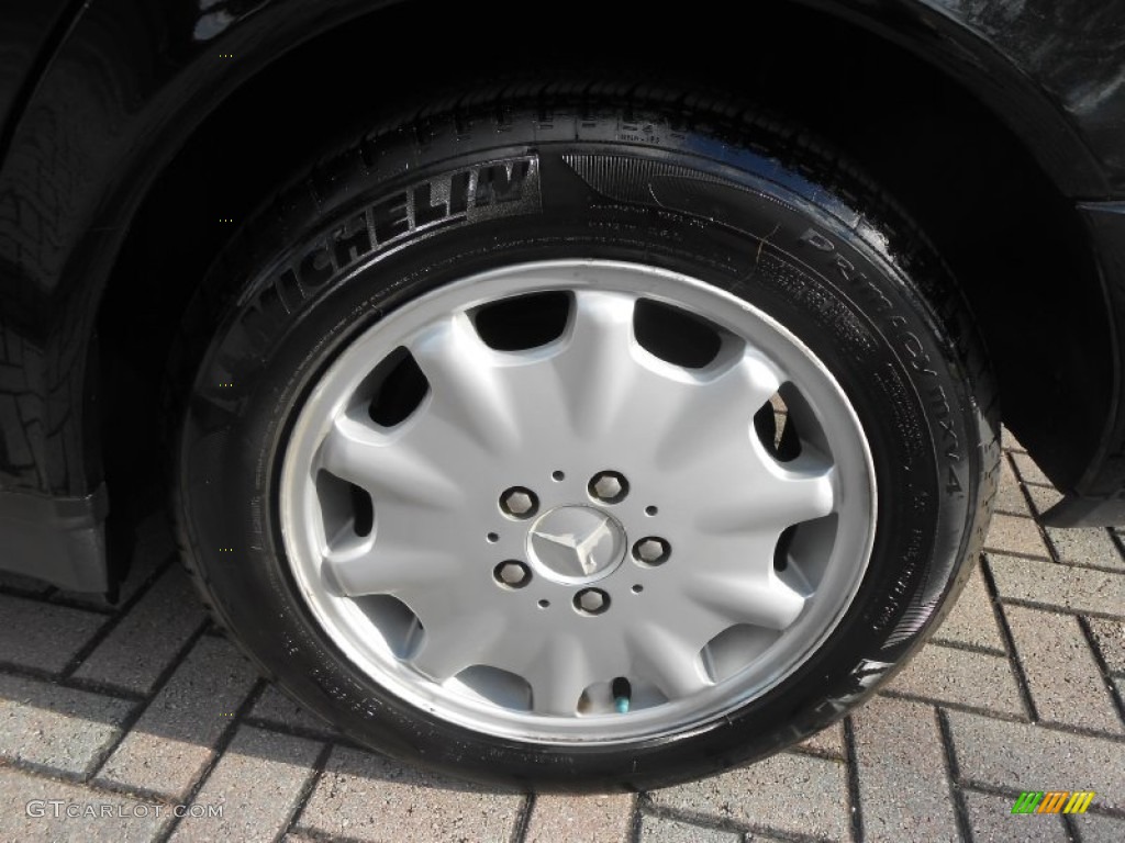 1999 Mercedes-Benz E 320 Sedan Wheel Photos