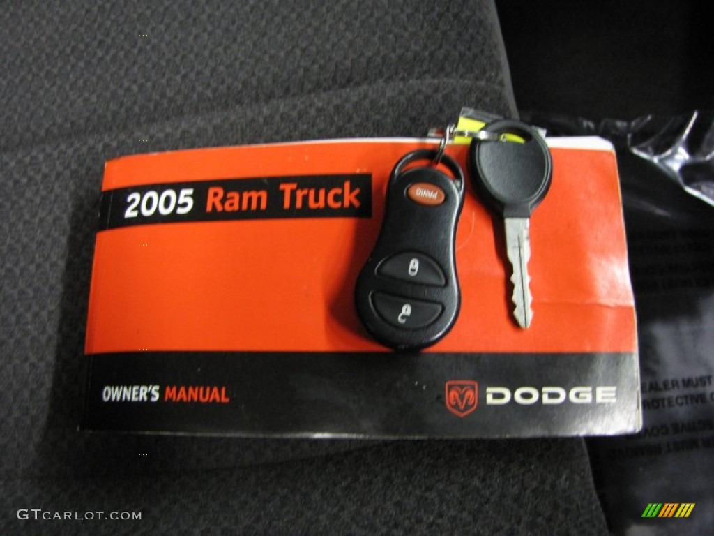 2005 Ram 1500 SLT Quad Cab 4x4 - Flame Red / Dark Slate Gray photo #29