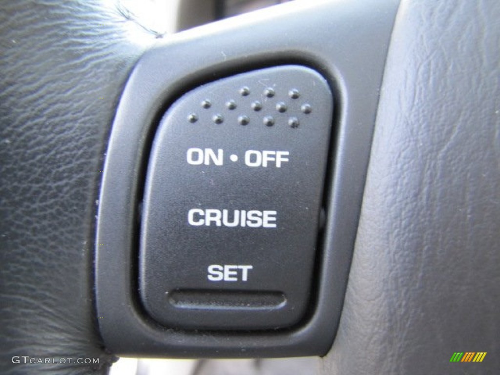 2004 Jeep Grand Cherokee Laredo Controls Photo #75206041
