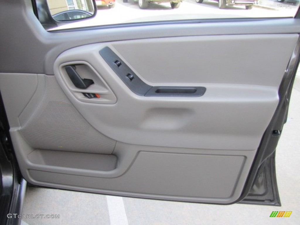 2004 Jeep Grand Cherokee Laredo Taupe Door Panel Photo #75206397